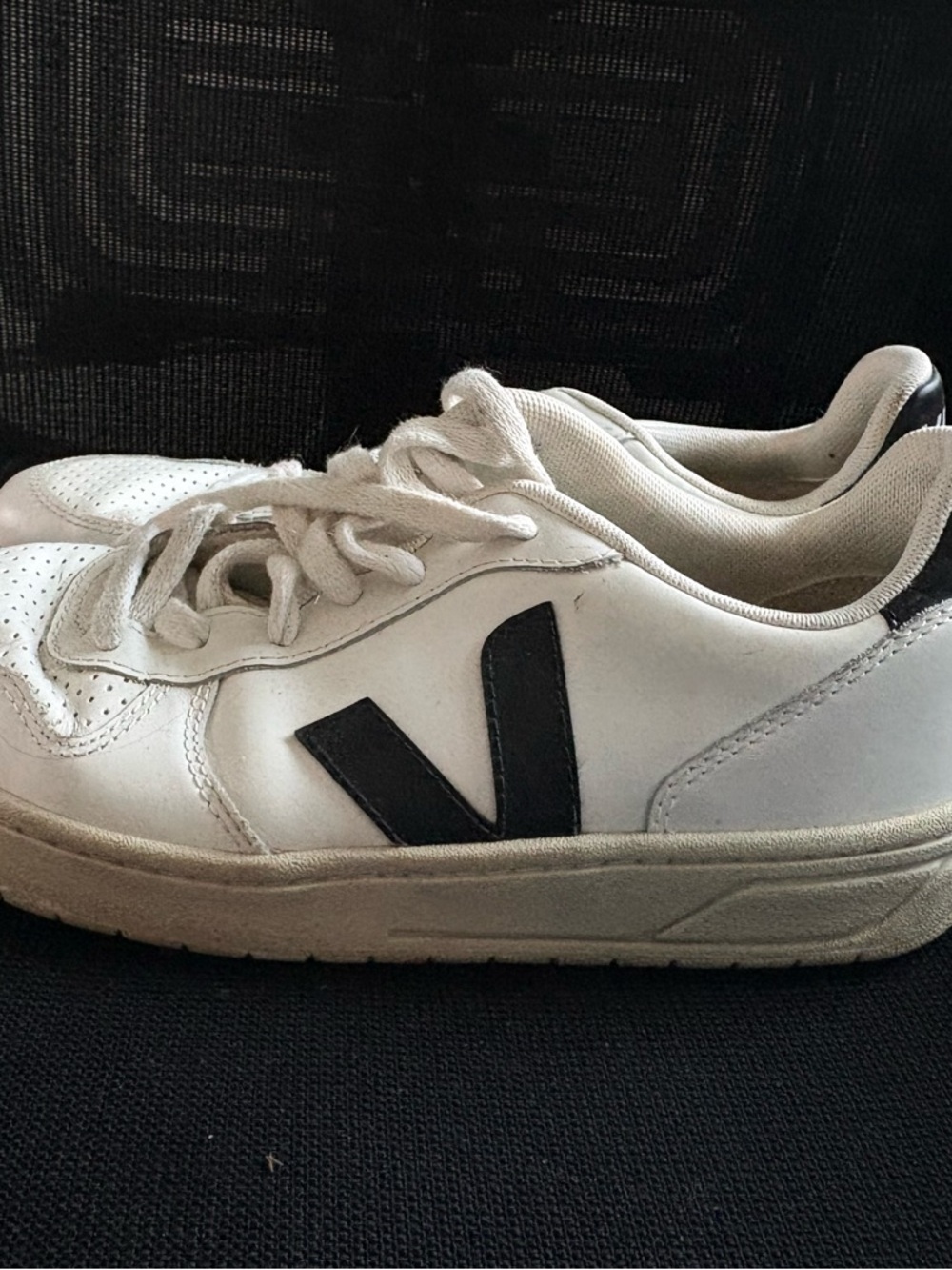 Veja Campo Women’s Sneaker Black & White Leather